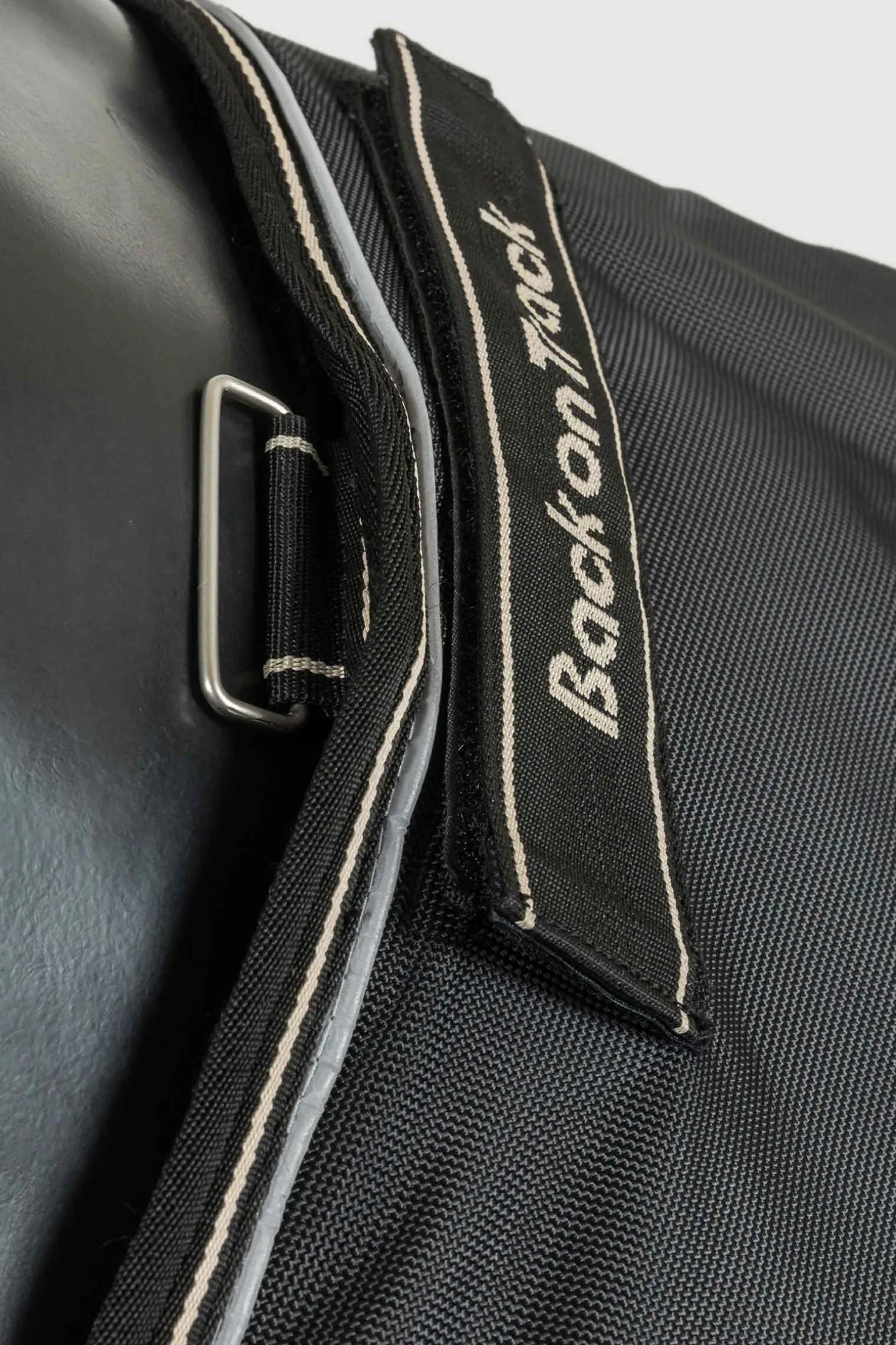 Back on Track Obsidian Utedekken med avtakbart halsstykke, 150g