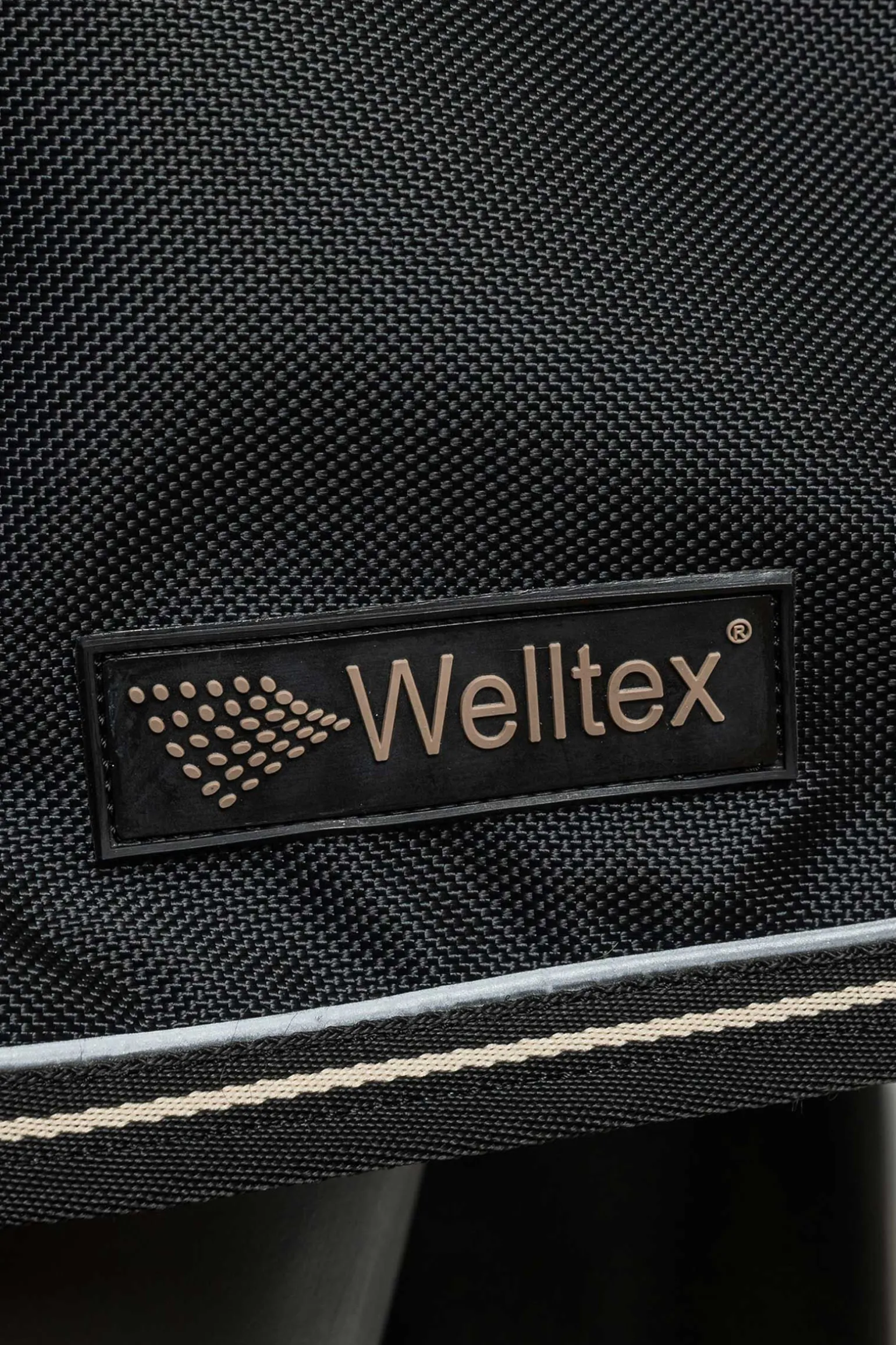 Back on Track Obsidian Utedekken med avtakbart halsstykke, 150g