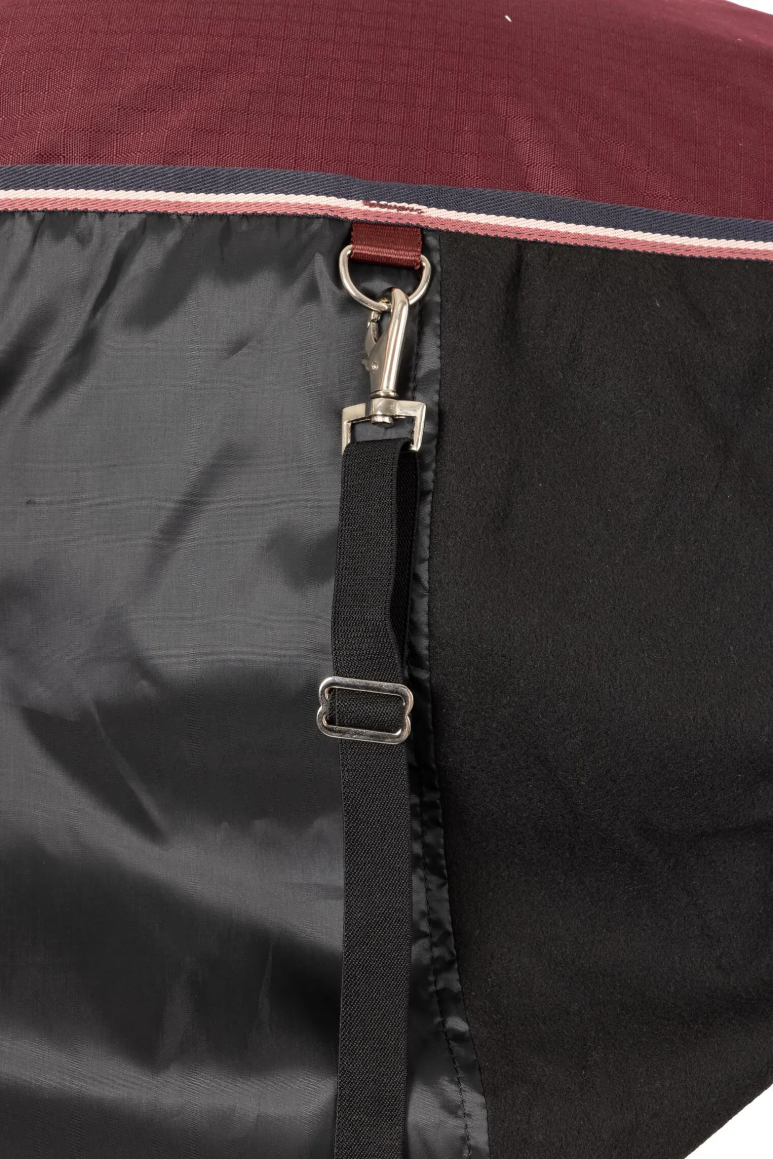 Horze Glasgow utedekken med fleecefyll og reflekterende detajler