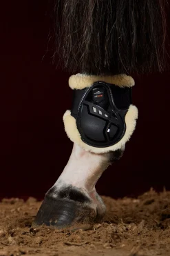 Schockemöhle Air Flow Champion Fetlock Boots Pels